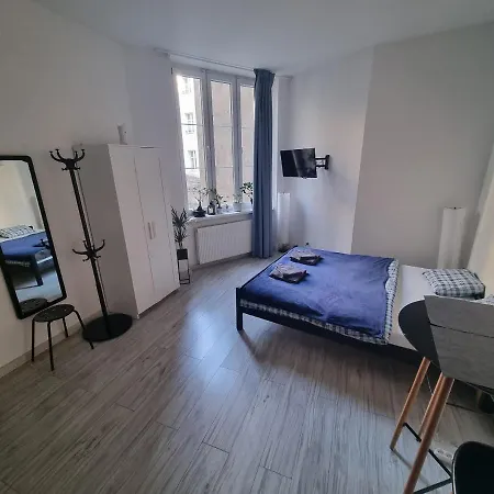 11a Centrum Polwiejska *